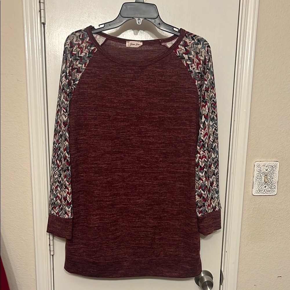 Beeson River Maroon/Burgundy Top with Chevron Sleeves